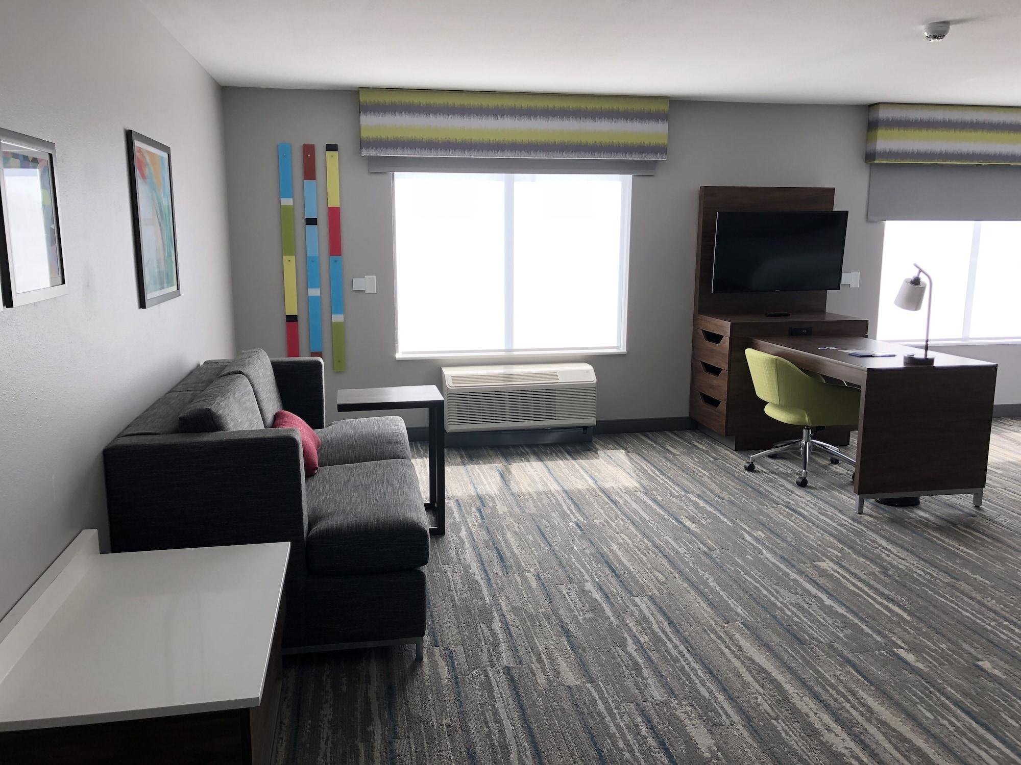 Hampton Inn & Suites Pekin Exterior photo